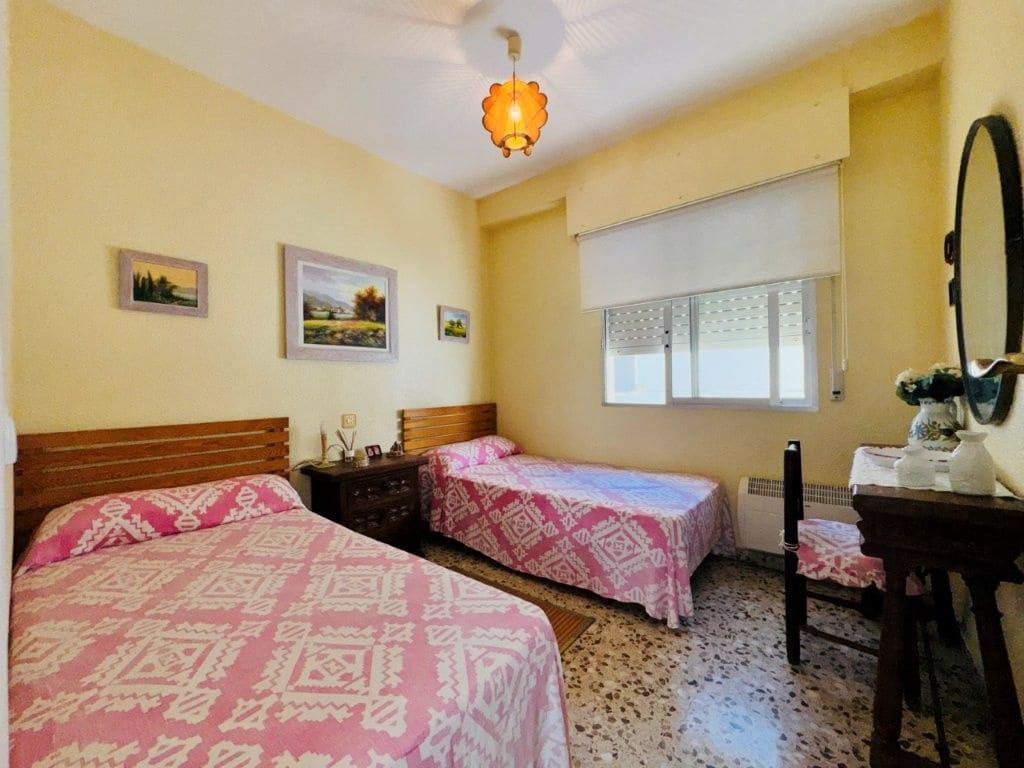 3 slaapkamer Appartement te koop in Torrevieja met garage - € 279.000 (Ref: 10013396)