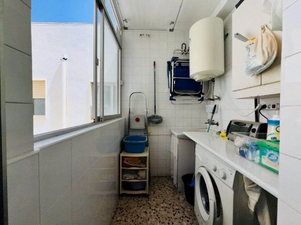 3 slaapkamer Appartement te koop in Torrevieja met garage - € 279.000 (Ref: 10013396)