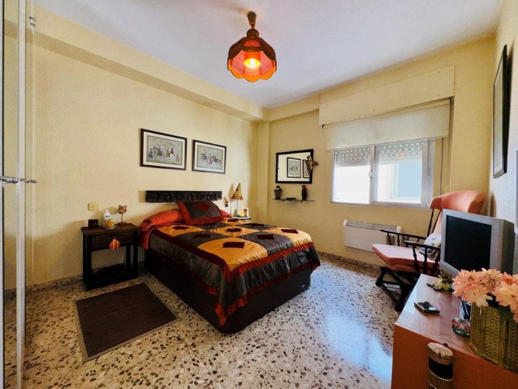 3 slaapkamer Appartement te koop in Torrevieja met garage - € 279.000 (Ref: 10013396)