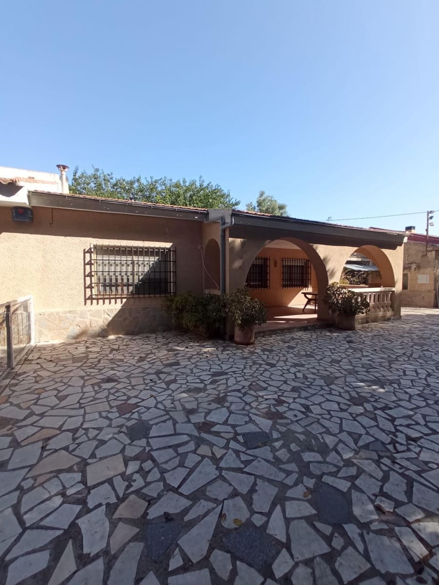 4 bedroom Villa for sale in Muchamiel / Mutxamel with garage - € 655,000 (Ref: 10029445)