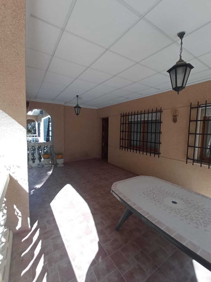 4 bedroom Villa for sale in Muchamiel / Mutxamel with garage - € 655,000 (Ref: 10029445)
