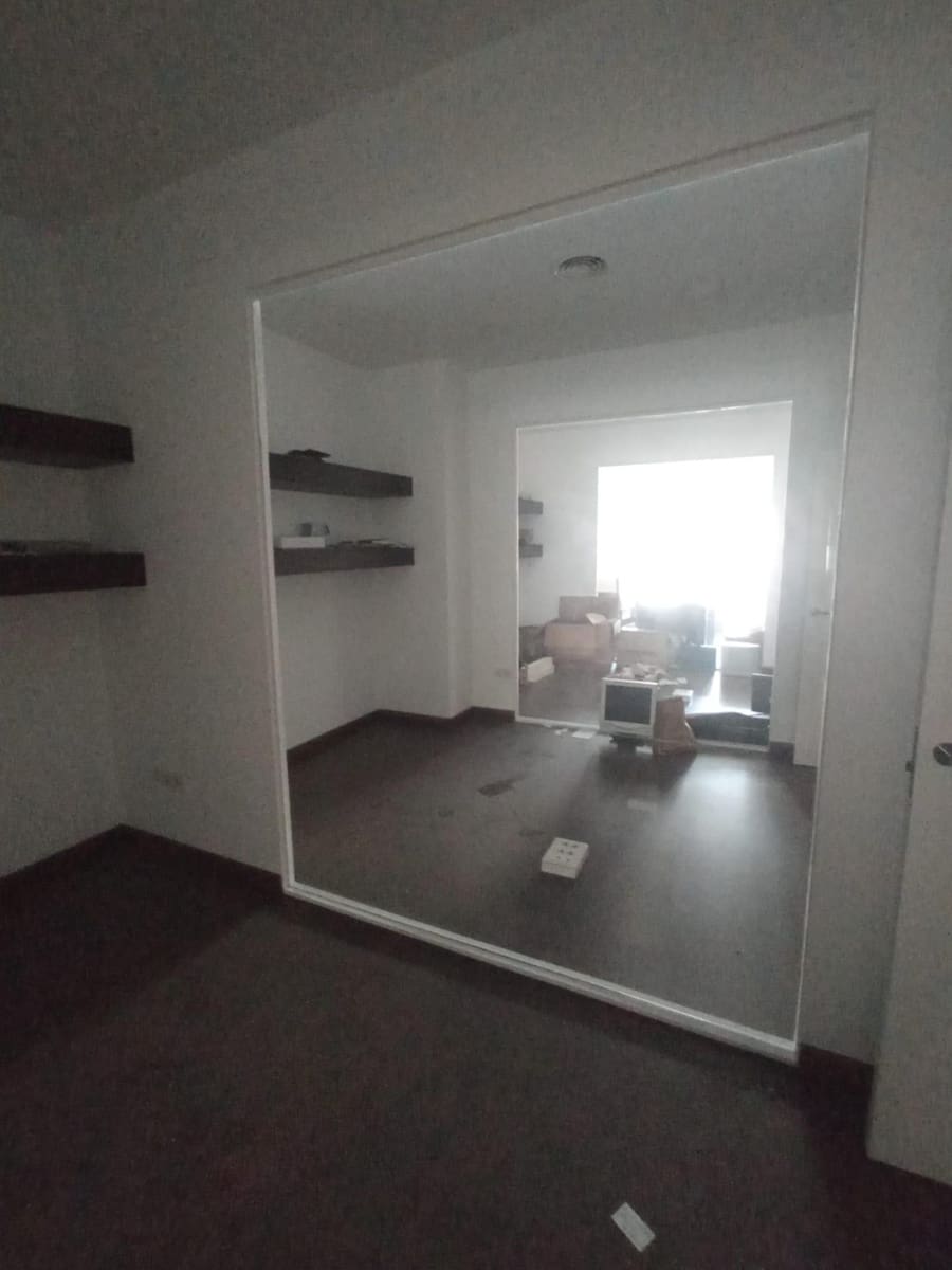 5 bedroom Commercial for sale in Muchamiel / Mutxamel - € 250,000 (Ref: 10029446)