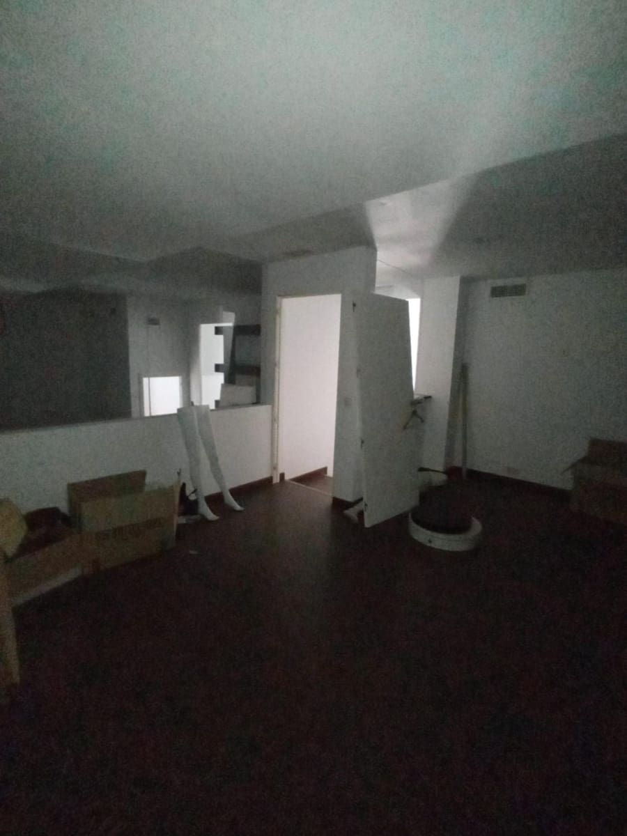 5 bedroom Commercial for sale in Muchamiel / Mutxamel - € 250,000 (Ref: 10029446)