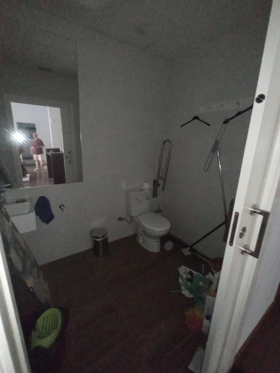 5 bedroom Commercial for sale in Muchamiel / Mutxamel - € 250,000 (Ref: 10029446)