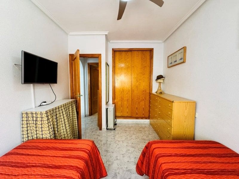 1 Zimmer Apartment zu verkaufen in Torrevieja mit Pool - 149.000 € (Ref: 10038703)