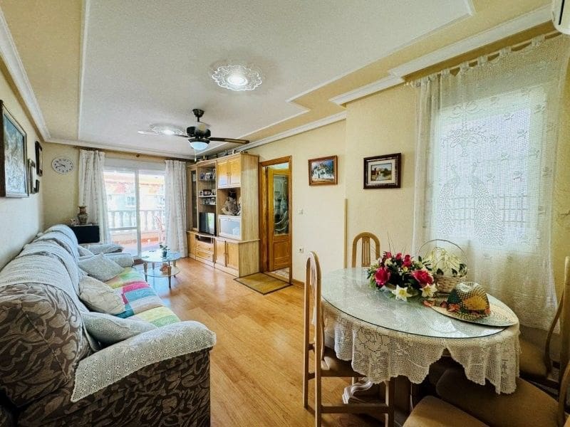 2 slaapkamer Appartement te koop in Torrevieja met garage - € 209.000 (Ref: 10086245)