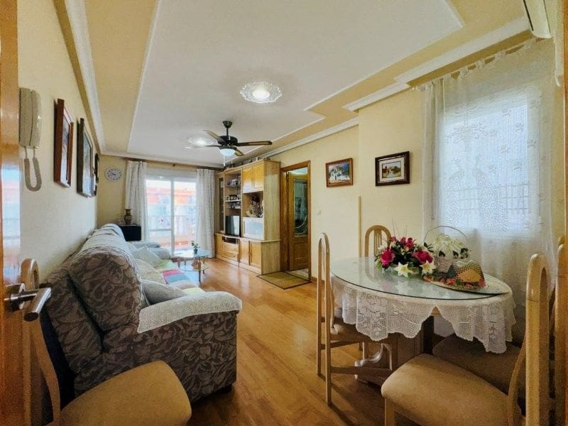 2 slaapkamer Appartement te koop in Torrevieja met garage - € 209.000 (Ref: 10086245)