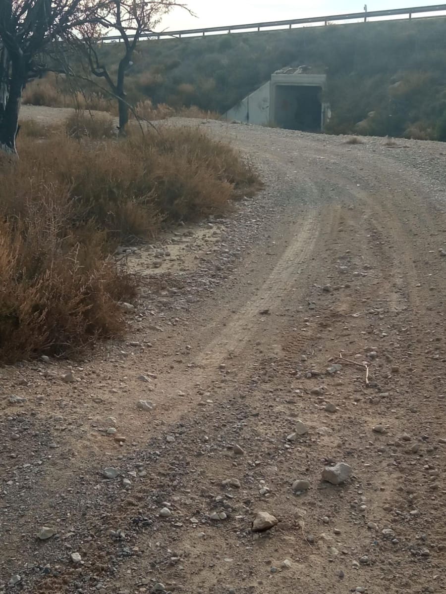 Grunde uden byggetilladelser til salg i Muchamiel / Mutxamel - € 54.000 (Ref: 8040774)