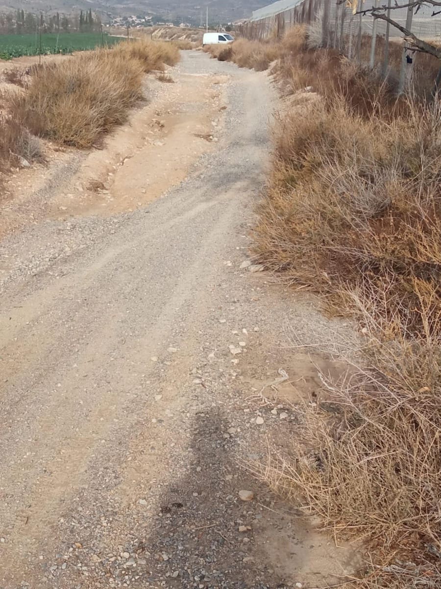 Grunde uden byggetilladelser til salg i Muchamiel / Mutxamel - € 54.000 (Ref: 8040774)