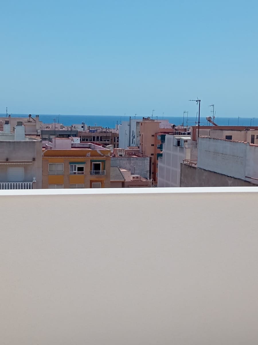 3 bedroom Apartment for sale in Guardamar del Segura with garage - € 340,000 (Ref: 8460322)