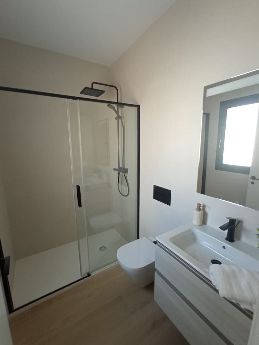 3 bedroom Apartment for sale in Guardamar del Segura with garage - € 340,000 (Ref: 8460322)