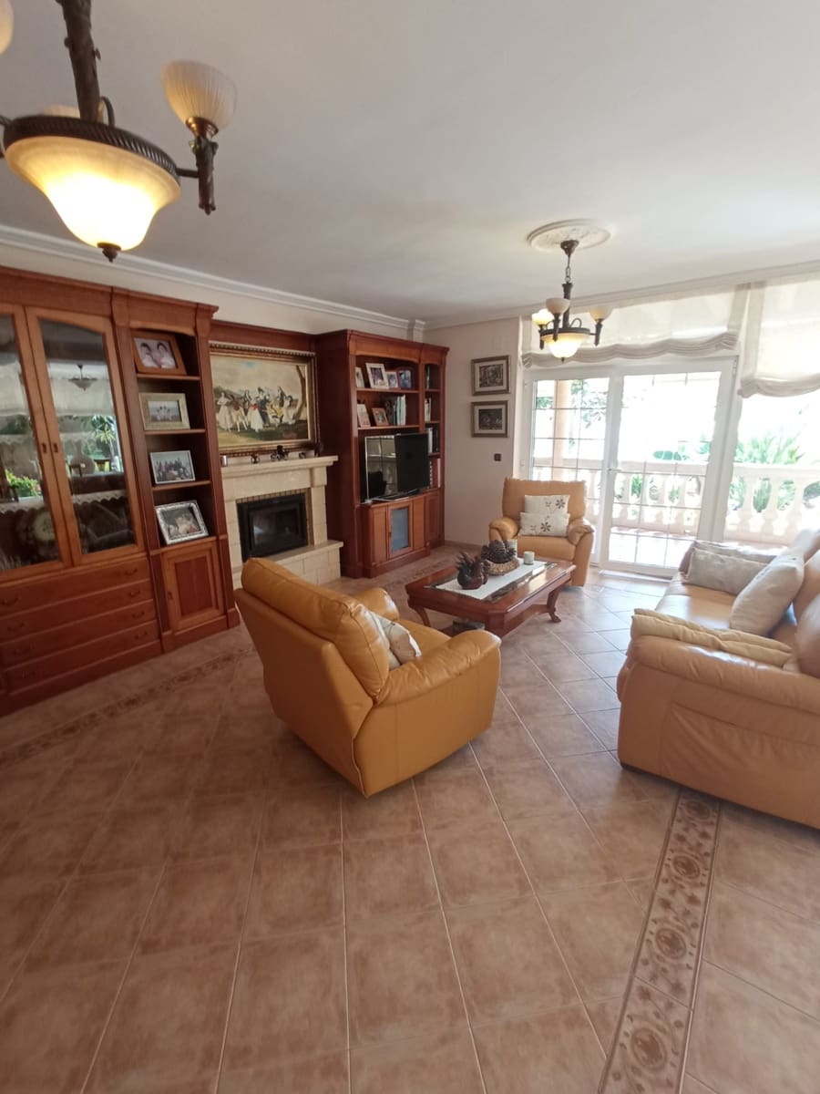 3 bedroom Villa for sale in Cala d'Or with pool garage - € 590,000 (Ref: 8529837)