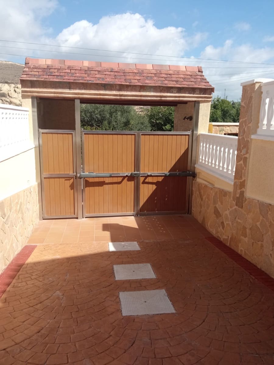 3 bedroom Villa for sale in Cala d'Or with pool garage - € 590,000 (Ref: 8529837)