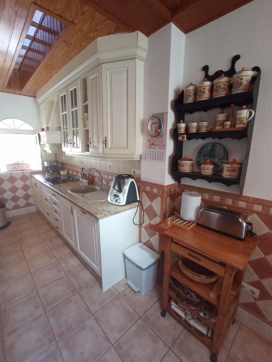 3 bedroom Villa for sale in Cala d'Or with pool garage - € 590,000 (Ref: 8529837)