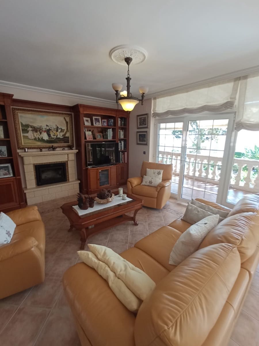 3 bedroom Villa for sale in Cala d'Or with pool garage - € 590,000 (Ref: 8529837)