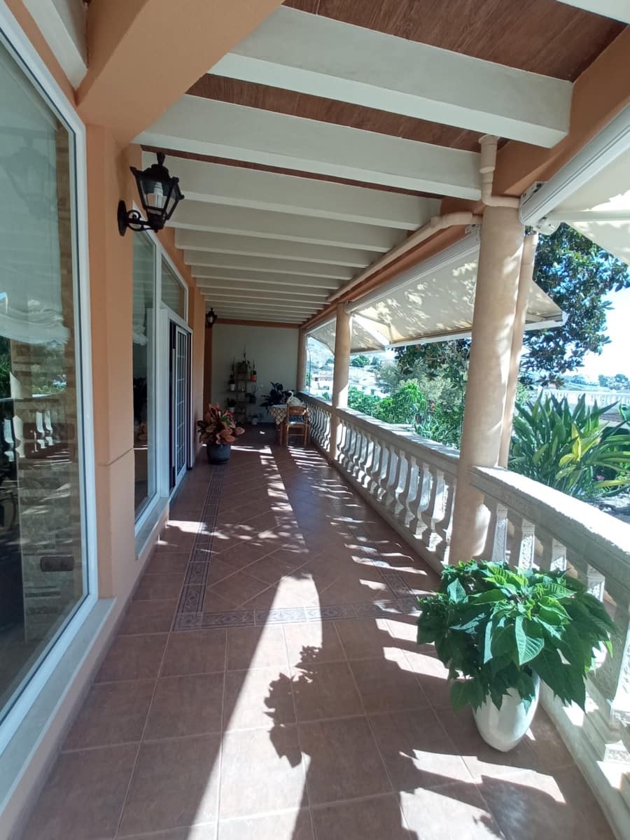 3 bedroom Villa for sale in Cala d'Or with pool garage - € 590,000 (Ref: 8529837)