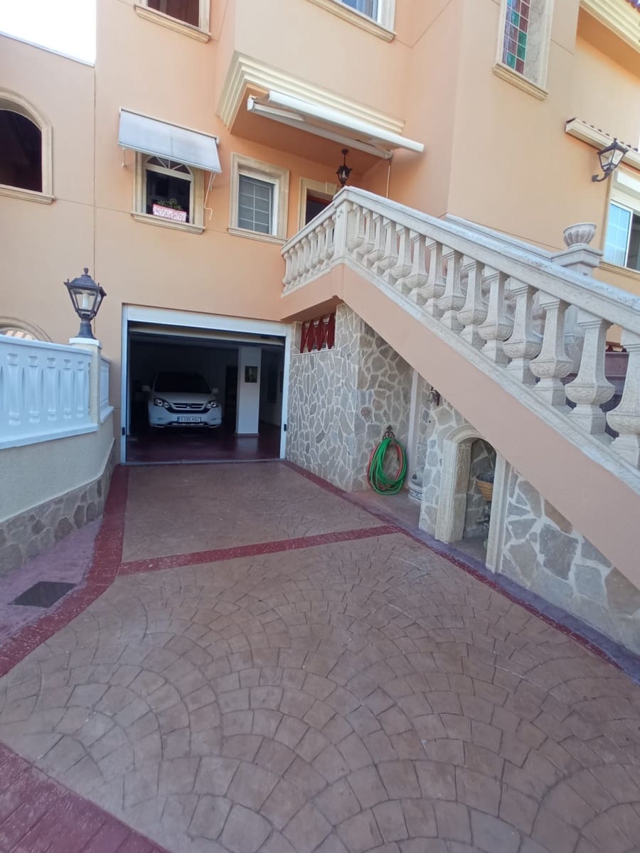 3 bedroom Villa for sale in Cala d'Or with pool garage - € 590,000 (Ref: 8529837)