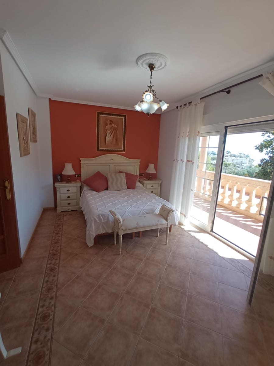 3 bedroom Villa for sale in Cala d'Or with pool garage - € 590,000 (Ref: 8529837)