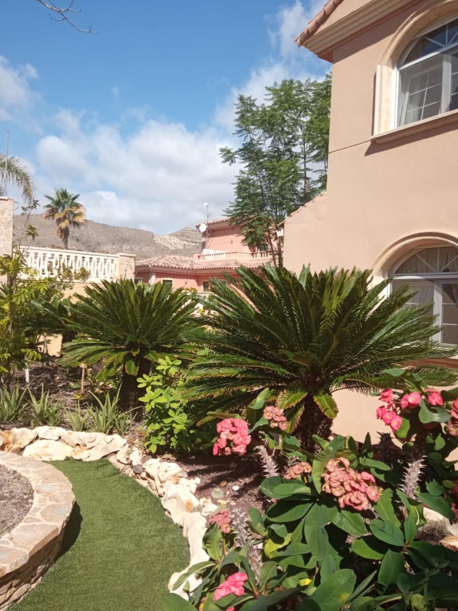 3 bedroom Villa for sale in Cala d'Or with pool garage - € 590,000 (Ref: 8529837)