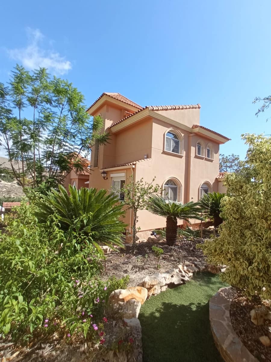 3 bedroom Villa for sale in Cala d'Or with pool garage - € 590,000 (Ref: 8529837)
