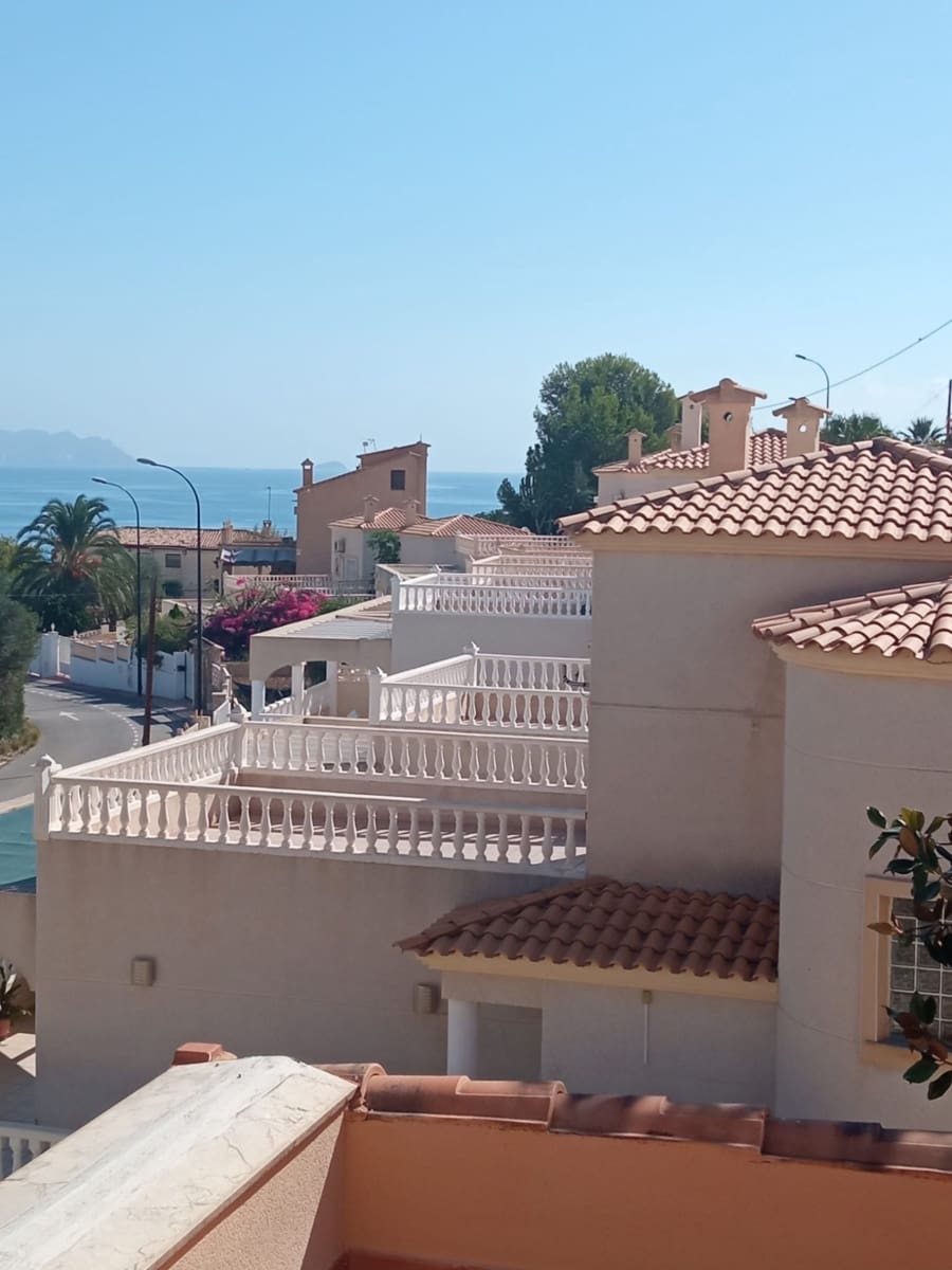 3 bedroom Villa for sale in Cala d'Or with pool garage - € 590,000 (Ref: 8529837)