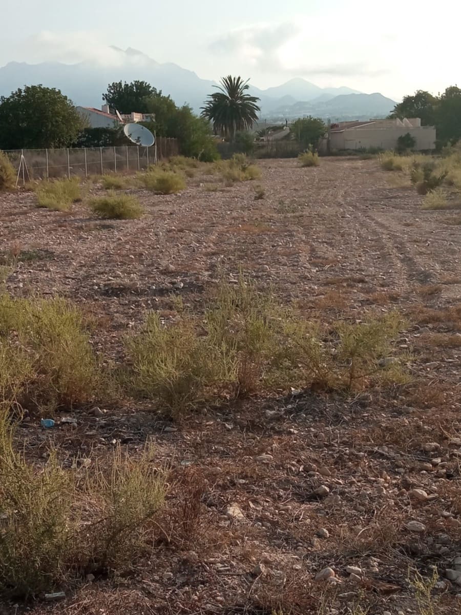 Byggegrund til salg i Muchamiel / Mutxamel - € 127.000 (Ref: 8561686)