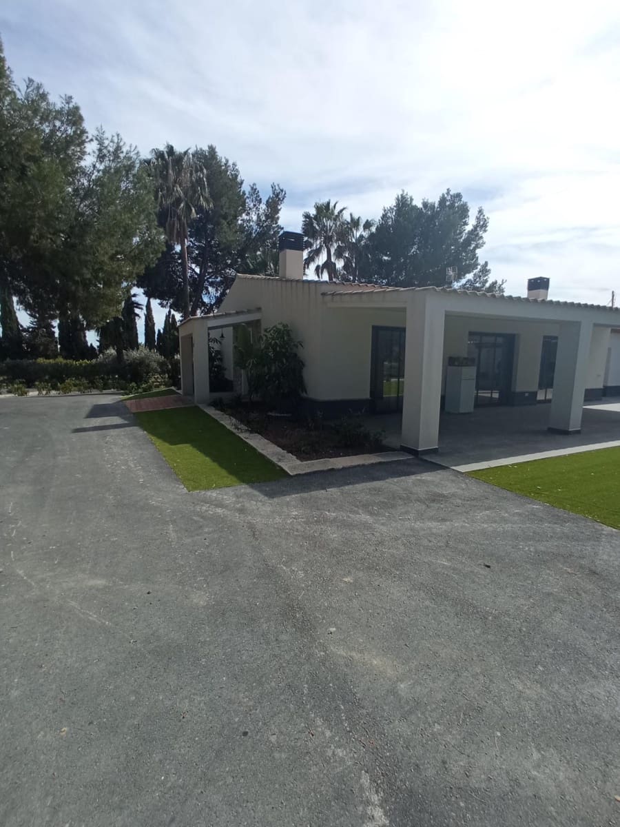 5 sypialnia Willa na sprzedaż w Muchamiel / Mutxamel z garażem - 1 600 000 € (Ref: 8930393)