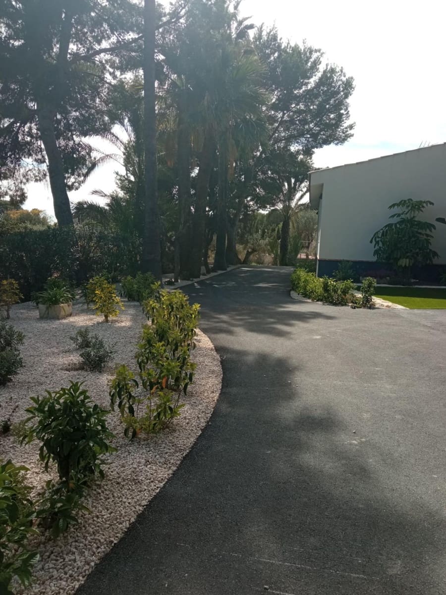 5 sypialnia Willa na sprzedaż w Muchamiel / Mutxamel z garażem - 1 600 000 € (Ref: 8930393)