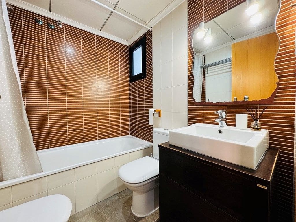 2 bedroom Apartment for sale in Torrevieja - € 170,000 (Ref: 9012790)