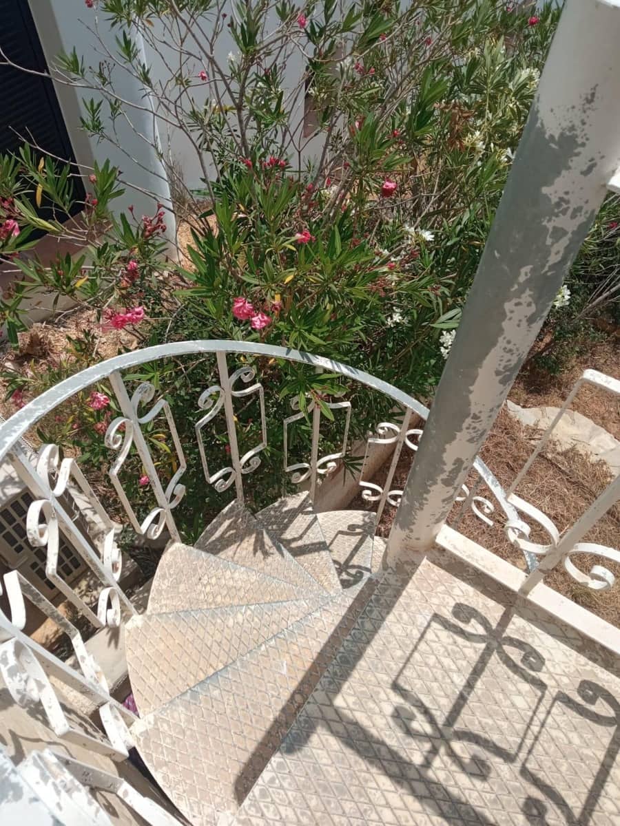 2 soveværelse Villa til salg i Cumbre del Sol med swimmingpool garage - € 299.000 (Ref: 9059380)