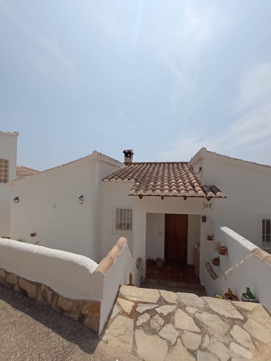 2 soveværelse Villa til salg i Cumbre del Sol med swimmingpool garage - € 299.000 (Ref: 9059380)