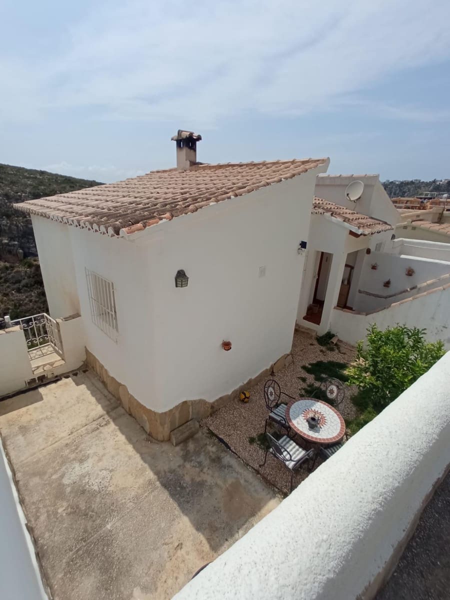 2 soveværelse Villa til salg i Cumbre del Sol med swimmingpool garage - € 299.000 (Ref: 9059380)