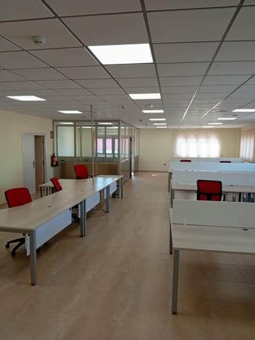 Empresa para venda em Alkabir, El Campello com garagem - 850 000 € (Ref: 9126787)