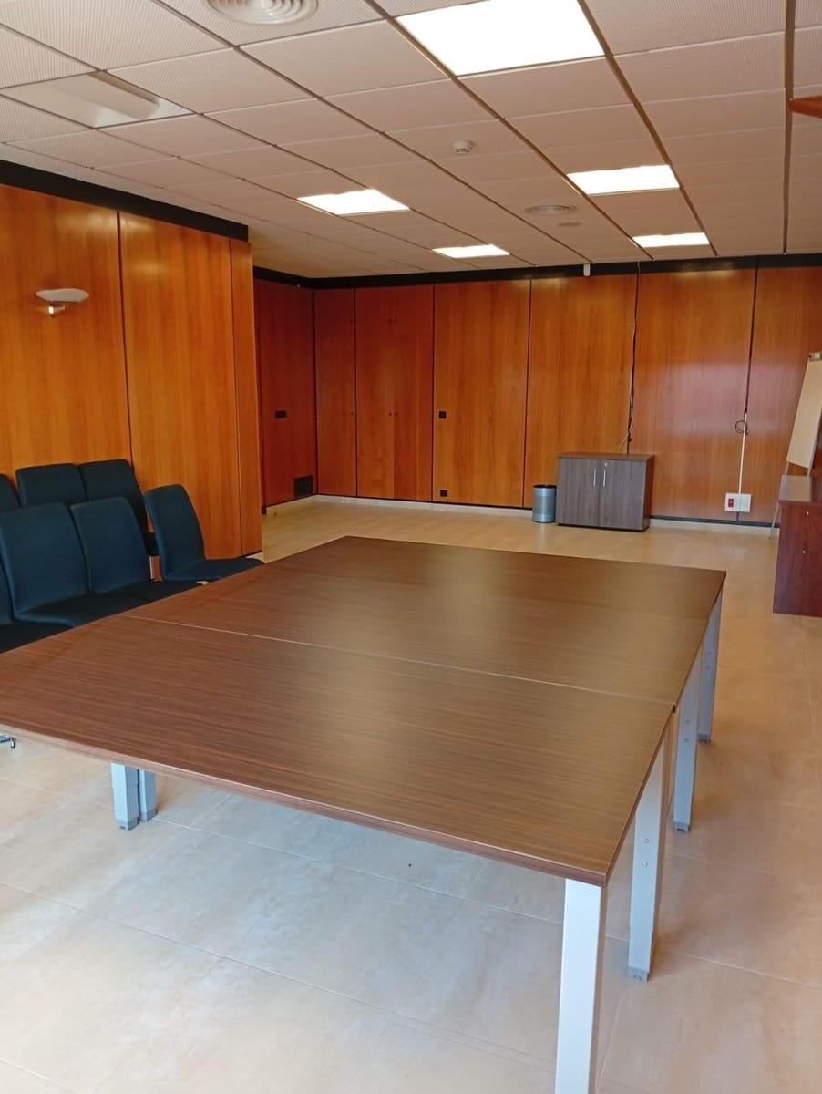 Azienda in vendita in Alkabir con garage - 850.000 € (Rif: 9126787)