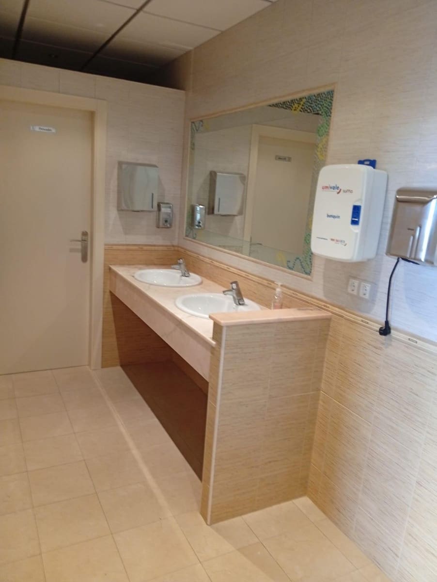 Azienda in vendita in Alkabir con garage - 850.000 € (Rif: 9126787)