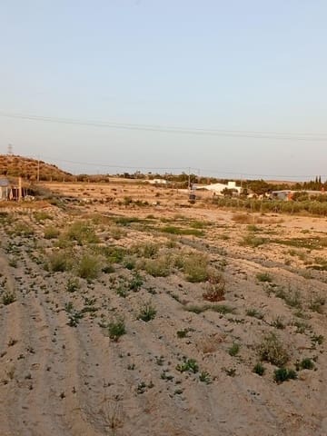 Grond te koop in Alicante stad - € 139.900 (Ref: 9128260)