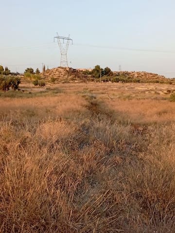 Grond te koop in Alicante stad - € 139.900 (Ref: 9128260)