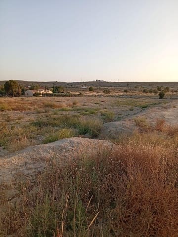 Grond te koop in Alicante stad - € 139.900 (Ref: 9128260)