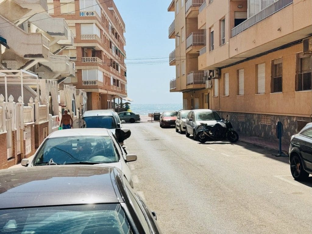 1 soverom Leilighet til salgs i Torrevieja - € 94 000 (Ref: 9132393)