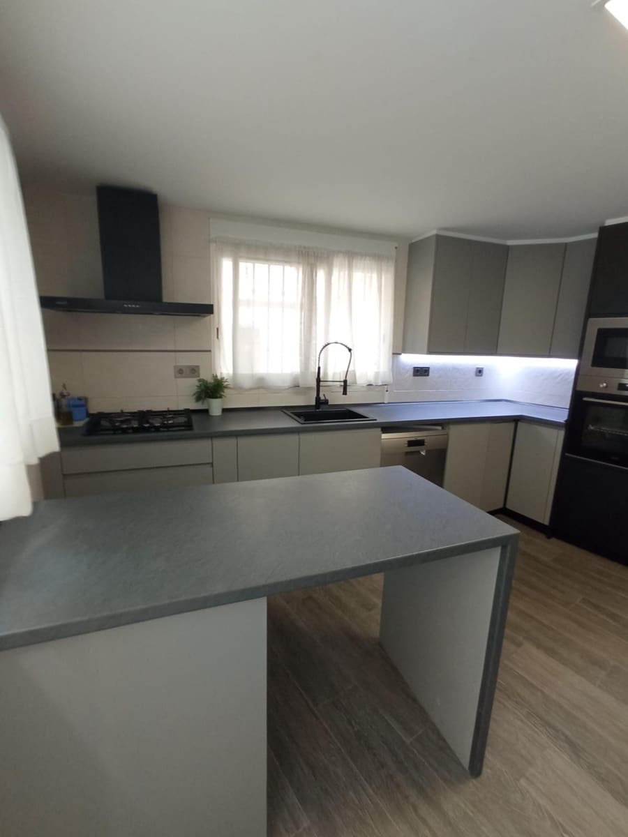 5 soveværelse Byhus til salg i Orxeta med garage - € 319.900 (Ref: 9191064)