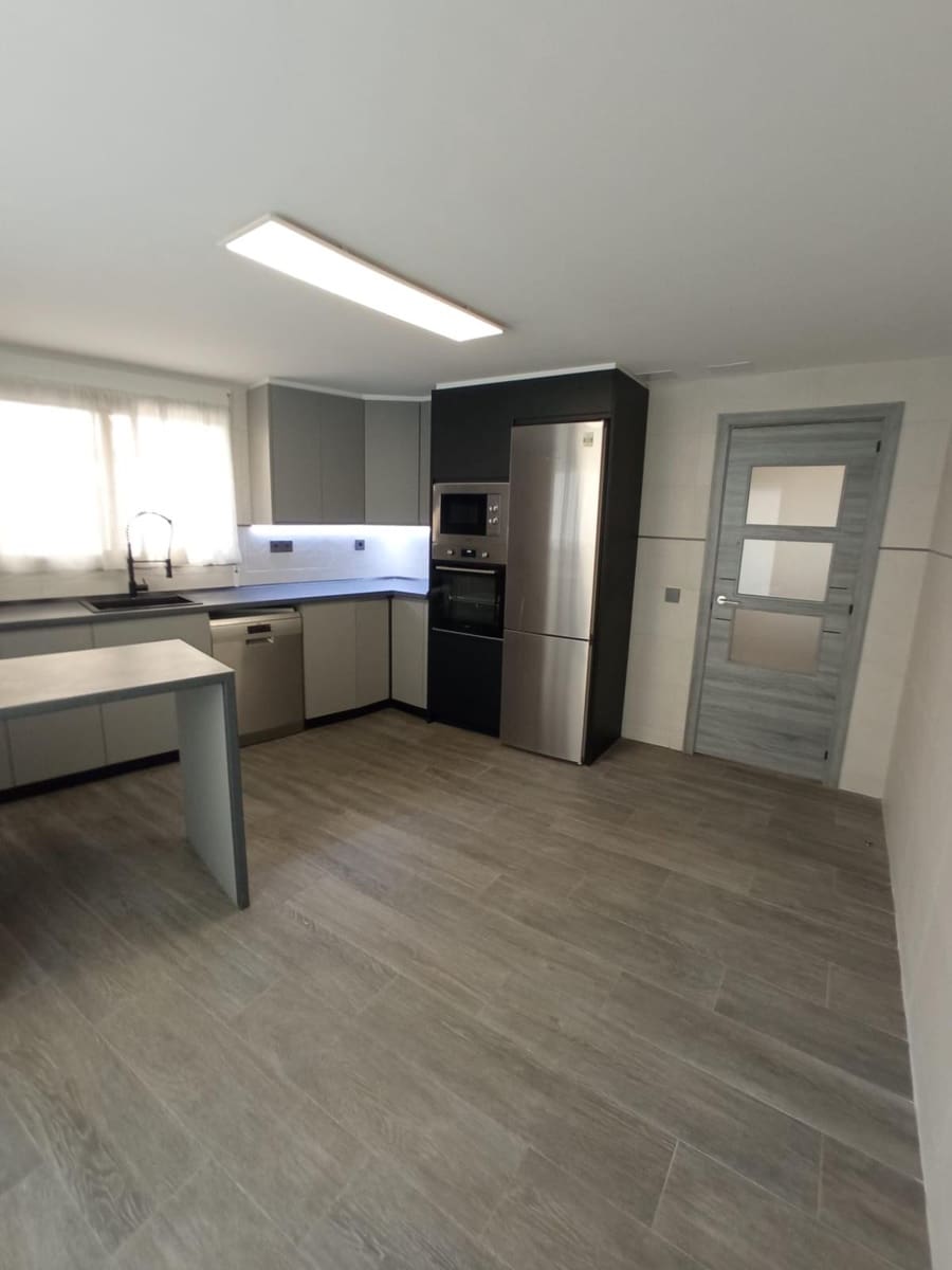 5 soveværelse Byhus til salg i Orxeta med garage - € 319.900 (Ref: 9191064)