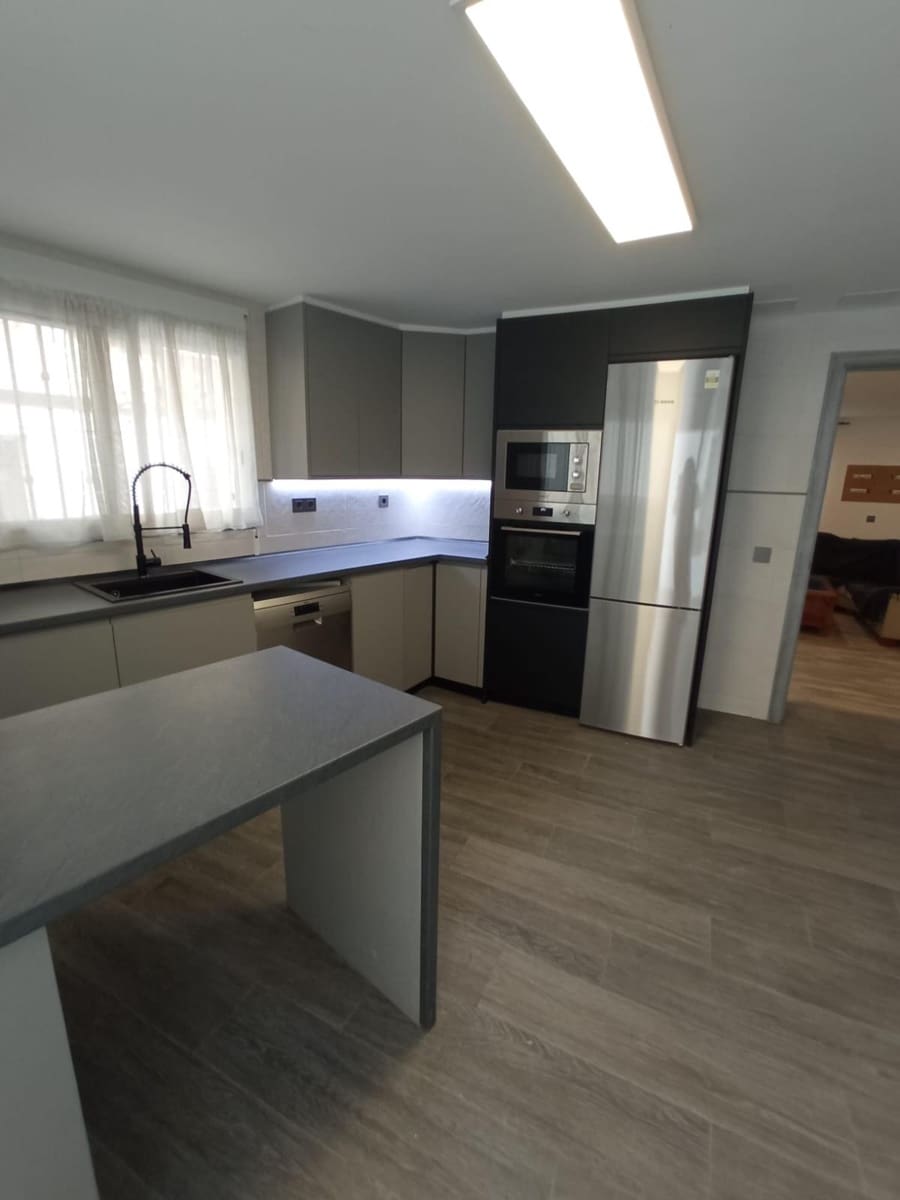 5 soveværelse Byhus til salg i Orxeta med garage - € 319.900 (Ref: 9191064)