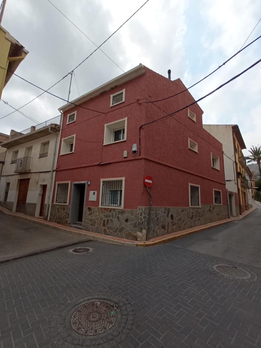 5 soveværelse Byhus til salg i Orxeta med garage - € 319.900 (Ref: 9191064)