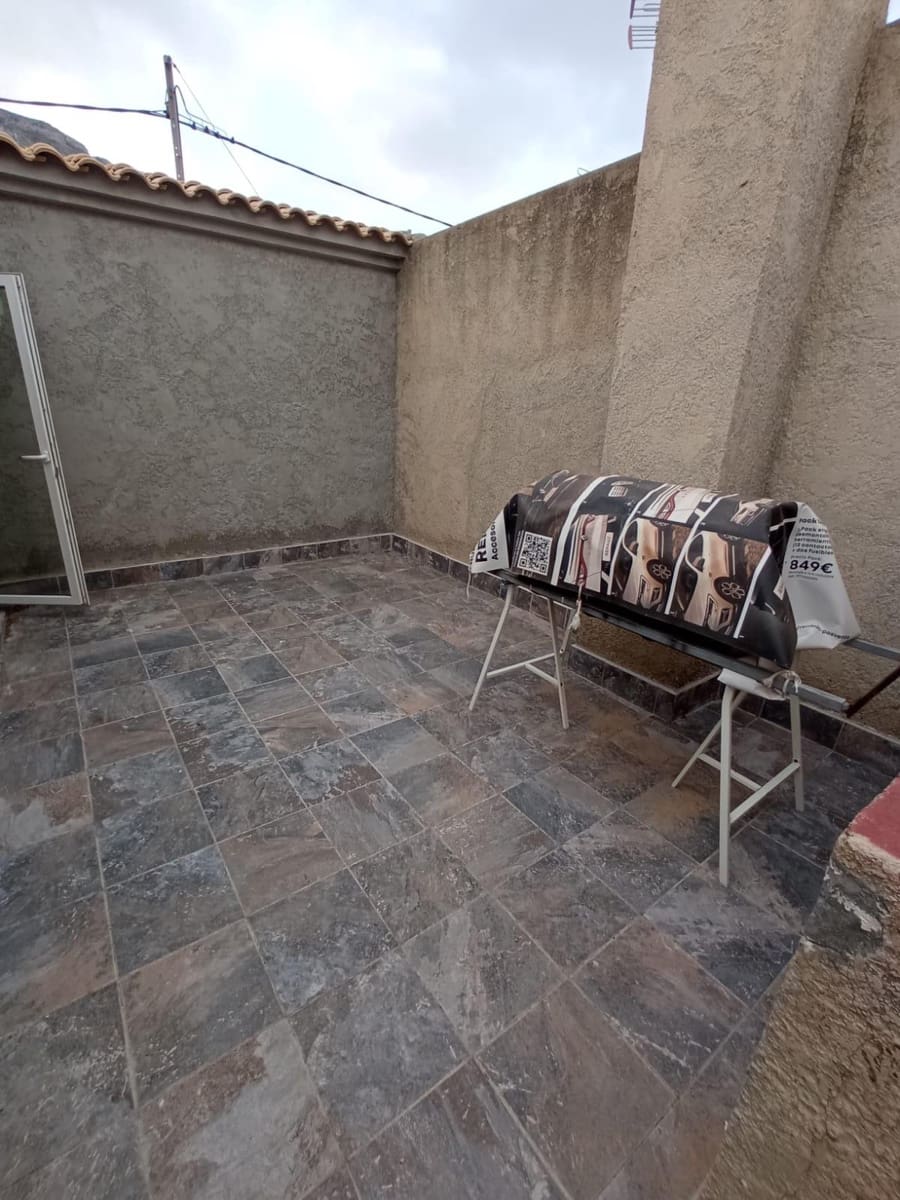 5 soveværelse Byhus til salg i Orxeta med garage - € 319.900 (Ref: 9191064)