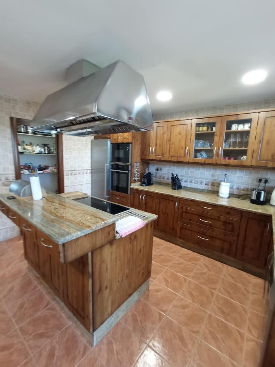 6 soverom Villa til salgs i Jijona / Xixona med svømmebasseng garasje - € 699 000 (Ref: 9347376)