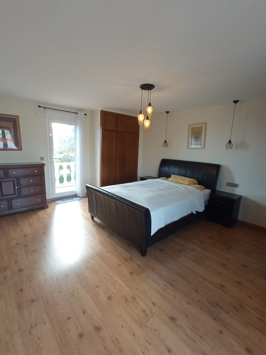 6 soverom Villa til salgs i Jijona / Xixona med svømmebasseng garasje - € 699 000 (Ref: 9347376)