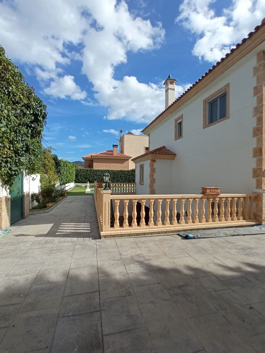 6 soverom Villa til salgs i Jijona / Xixona med svømmebasseng garasje - € 699 000 (Ref: 9347376)