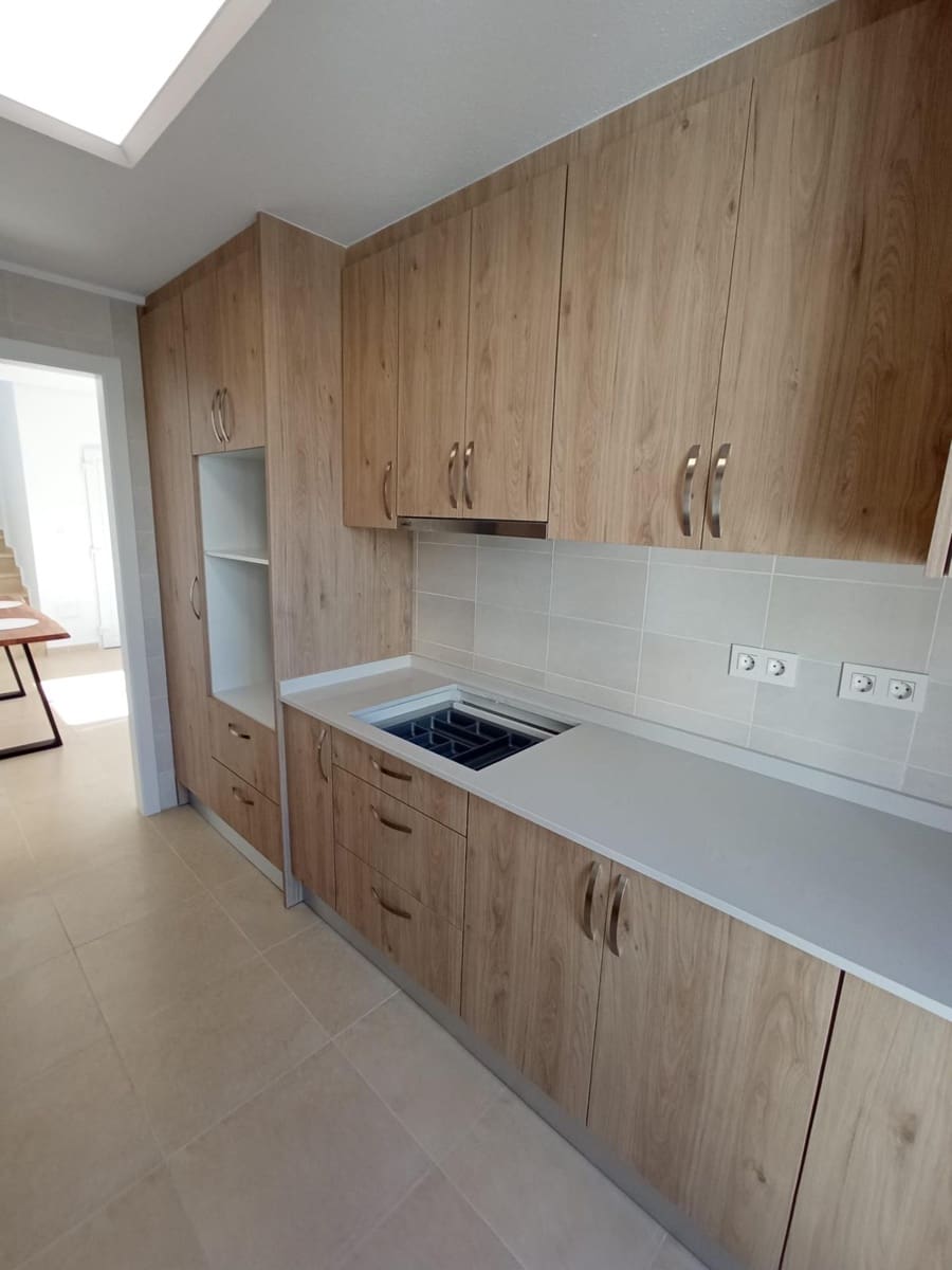 3 bedroom Villa for sale in San Fulgencio with pool - € 275,000 (Ref: 9406895)