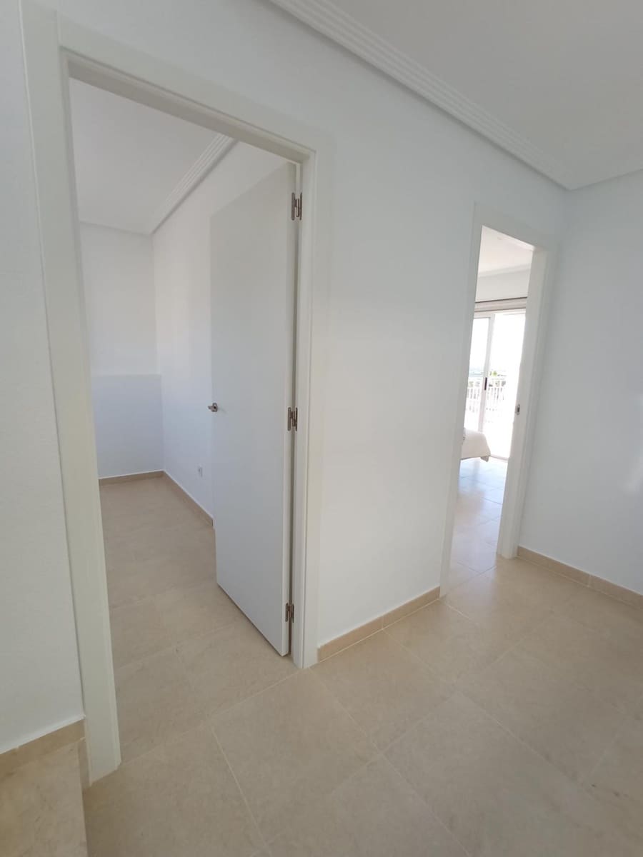 3 bedroom Villa for sale in San Fulgencio with pool - € 275,000 (Ref: 9406895)