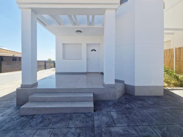 3 Zimmer Villa zu verkaufen in San Fulgencio mit Pool - 275.000 € (Ref: 9406895)